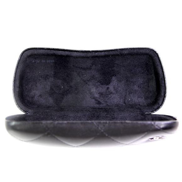 CHANEL QUILTED BLACK LEATHER HARD EYEGLASSES VELVET LINED CASE Size 6"x2 1/2" - Picture 9 of 12